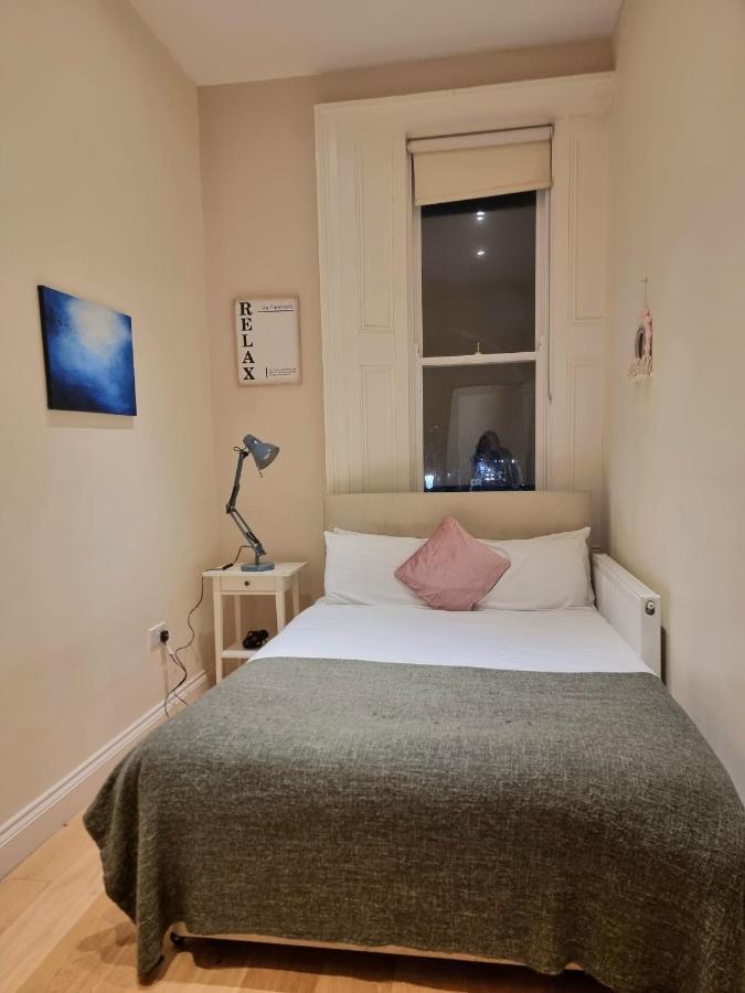 Oxford Gardens Apartments London Exterior photo