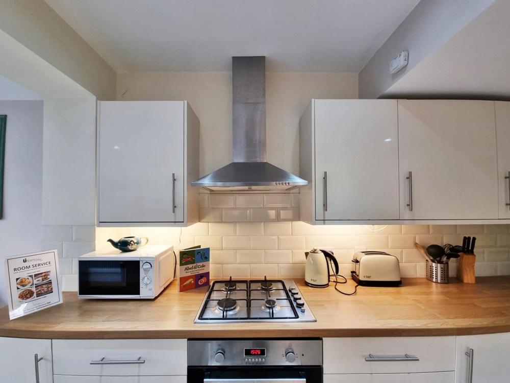 Oxford Gardens Apartments London Exterior photo